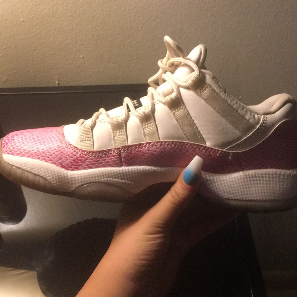 Jordan 11s